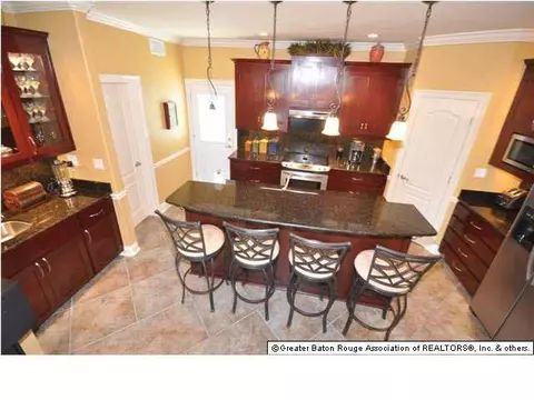 32875 Rivergate Cir #6, Springfield, LA 70462 photo 4