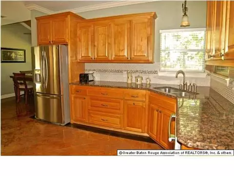 12060 Clanton Dr, Walker, LA 70785 photo 8