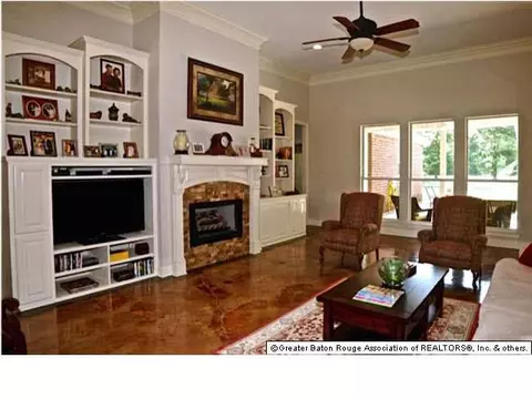 12060 Clanton Dr, Walker, LA 70785 photo 6