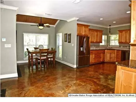 12060 Clanton Dr, Walker, LA 70785 photo 9