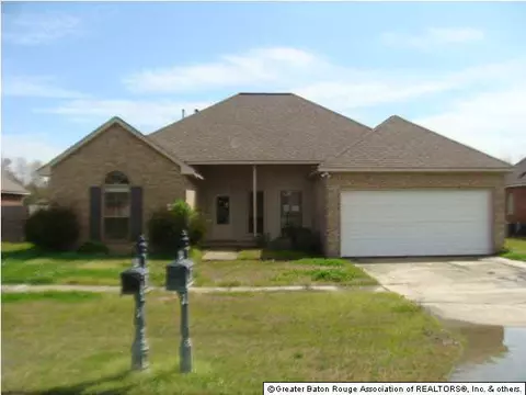 34036 Springlake Dr, Walker, LA 70785 photo 1