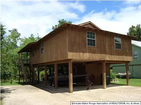 20374 Johnson Dr, Killian, LA 70462 photo 2