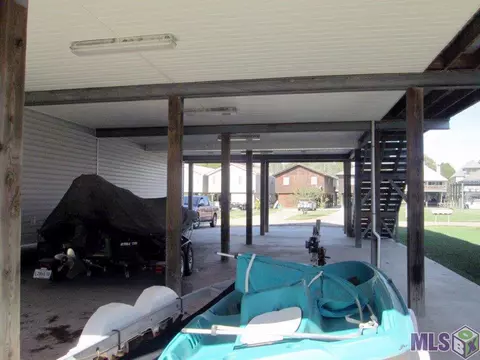 32792 Cypress Dr, Springfield, LA 70462 photo 21