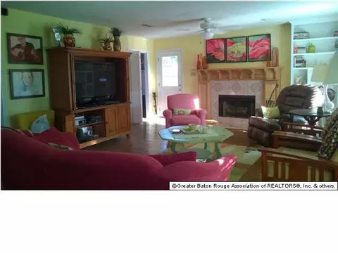 26818 Pen Dr, Walker, LA 70785 photo 4