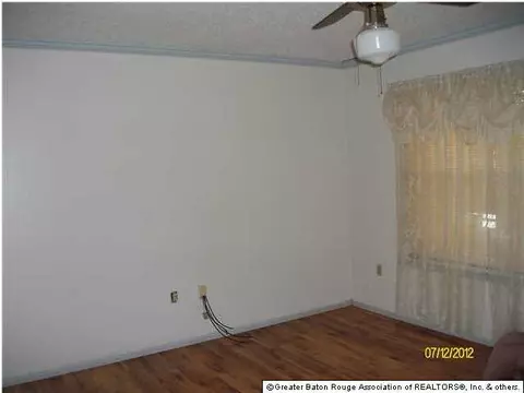 5202 Harding St, Baker, LA 70714 photo 3