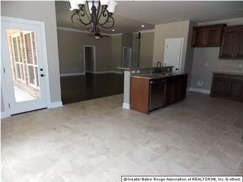 14915 Glenn Dr, Pride, LA 70770 photo 7