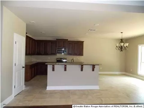 14915 Glenn Dr, Pride, LA 70770 photo 5