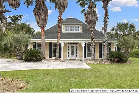 17184 Tchula Dr, Springfield, LA 70462 photo 1