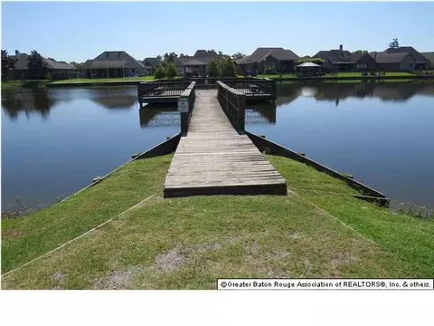 34099 Spring Lake Dr, Walker, LA 70785 photo 1