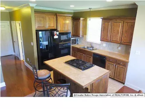 34099 Spring Lake Dr, Walker, LA 70785 photo 7