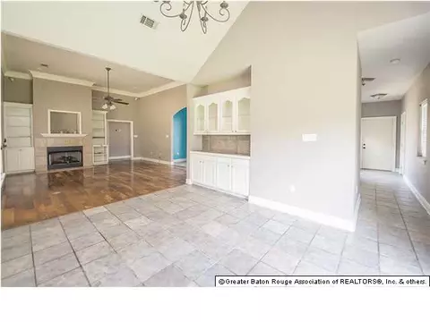 27891 Lakeview Dr, Walker, LA 70785 photo 1