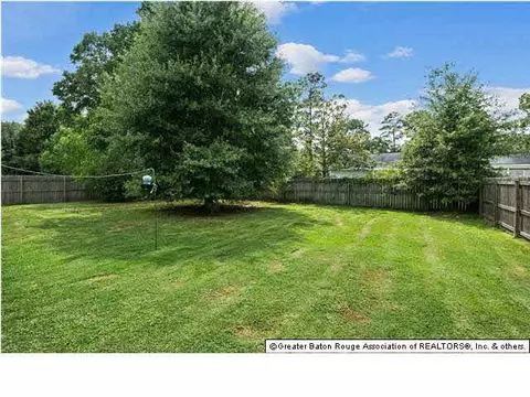 30575 Oak Crest Dr, Walker, LA 70785 photo 9