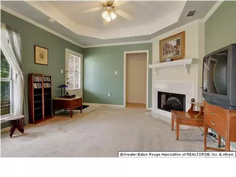 30575 Oak Crest Dr, Walker, LA 70785 photo 2