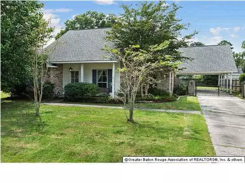 30575 Oak Crest Dr, Walker, LA 70785 photo 1