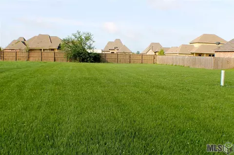355 W Main St, Brusly, LA 70719 photo 3