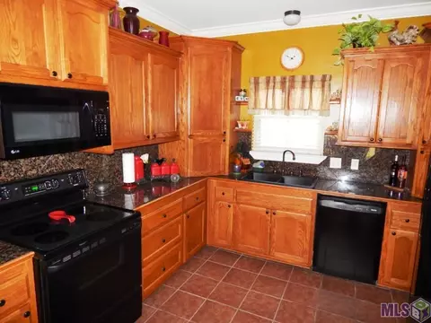 32839 Fox Run Dr, Walker, LA 70785 photo 16