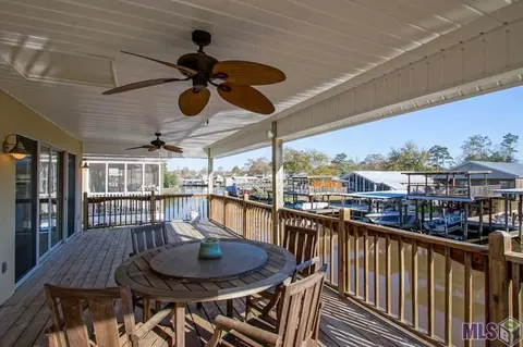 32860 Rivergate Cir, Springfield, LA 70462 photo 32