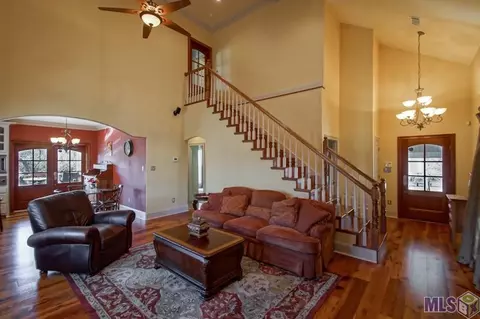32860 Rivergate Cir, Springfield, LA 70462 photo 9