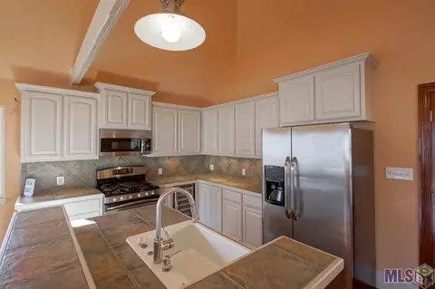 32860 Rivergate Cir, Springfield, LA 70462 photo 29