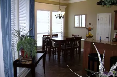 34243 Spring Lake Dr, Walker, LA 70785 photo 5