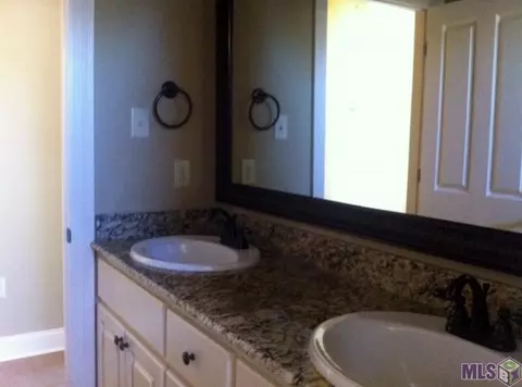 13371 Brookcrest Ave, Walker, LA 70785 photo 9