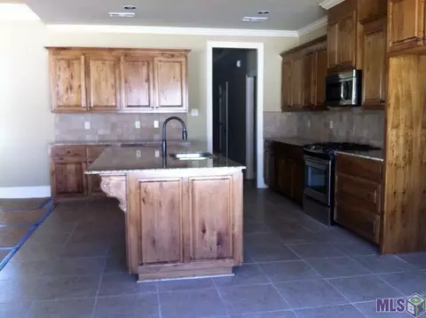 13371 Brookcrest Ave, Walker, LA 70785 photo 3