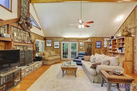 33330 Cypress Pt, Springfield, LA 70462 photo 9