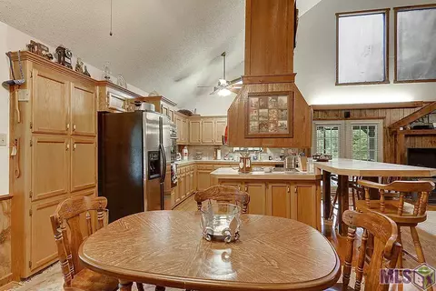 33330 Cypress Pt, Springfield, LA 70462 photo 8