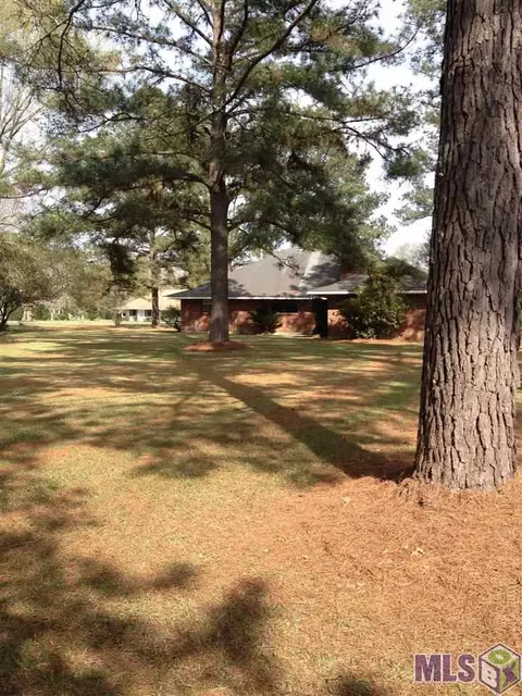 12005 Willowmore Dr, Baker, LA 70714 photo 2