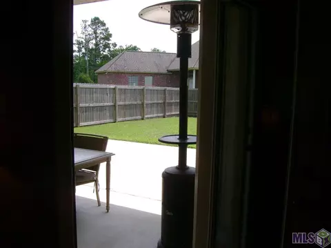 15082 Coldwater Dr, Walker, LA 70785 photo 6
