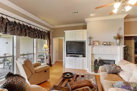 34202 Fountain View Dr, Walker, LA 70785 photo 5