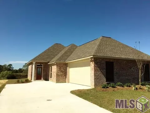 31037 Lake Spring Dr, Walker, LA 70785 photo 1
