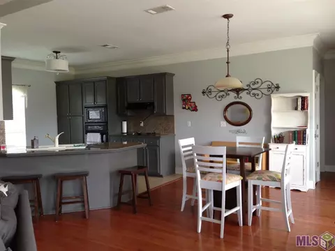 12405 Timberwood Dr, Walker, LA 70785 photo 2