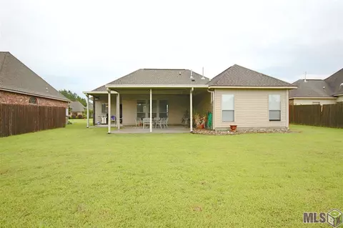 34201 Spring Lake Dr, Walker, LA 70785 photo 15