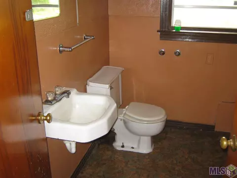 4814 Groom Rd, Baker, LA 70714 photo 10