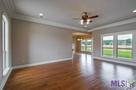 15801 Greystone Dr, Central, LA 70770 photo 3