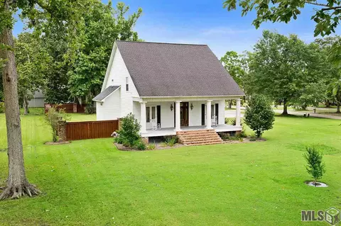 20365 Fairway Dr, Springfield, LA 70462 photo 1