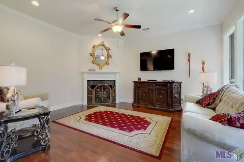 30487 Trace Ln, Walker, LA 70785 photo 2