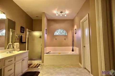30480 Michelle St, Walker, LA 70785 photo 10