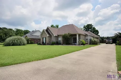 30480 Michelle St, Walker, LA 70785 photo 4