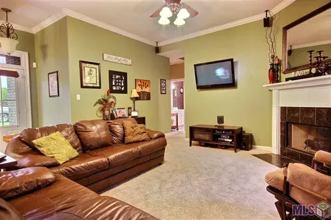30480 Michelle St, Walker, LA 70785 photo 6