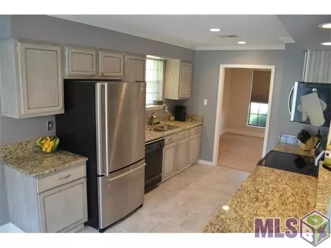 104 Flowerwood Ct, Luling, LA 70070 photo 8