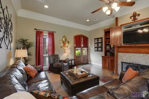 30440 Trace Ln, Walker, LA 70785 photo 2