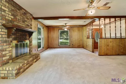 461 W Magnolia Dr, Baker, LA 70714 photo 4