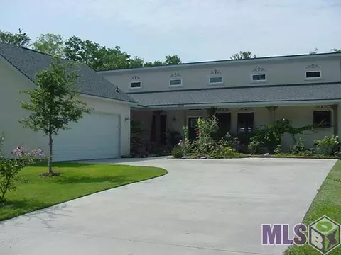 32058 Oneal Dr, Springfield, LA 70462 photo 1