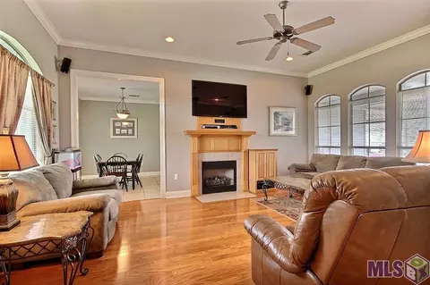 12454 Timberwood Dr, Walker, LA 70785 photo 4