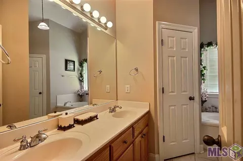 12454 Timberwood Dr, Walker, LA 70785 photo 9