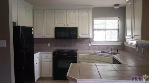 12793 Landon Dr, Walker, LA 70785 photo 3