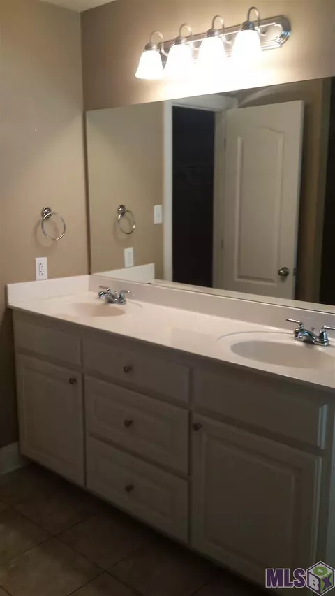 12793 Landon Dr, Walker, LA 70785 photo 6