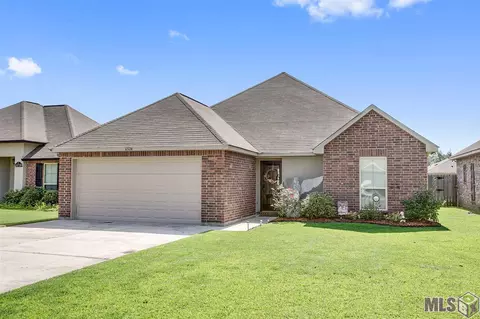 12724 Roe Dr, Walker, LA 70785 photo 1